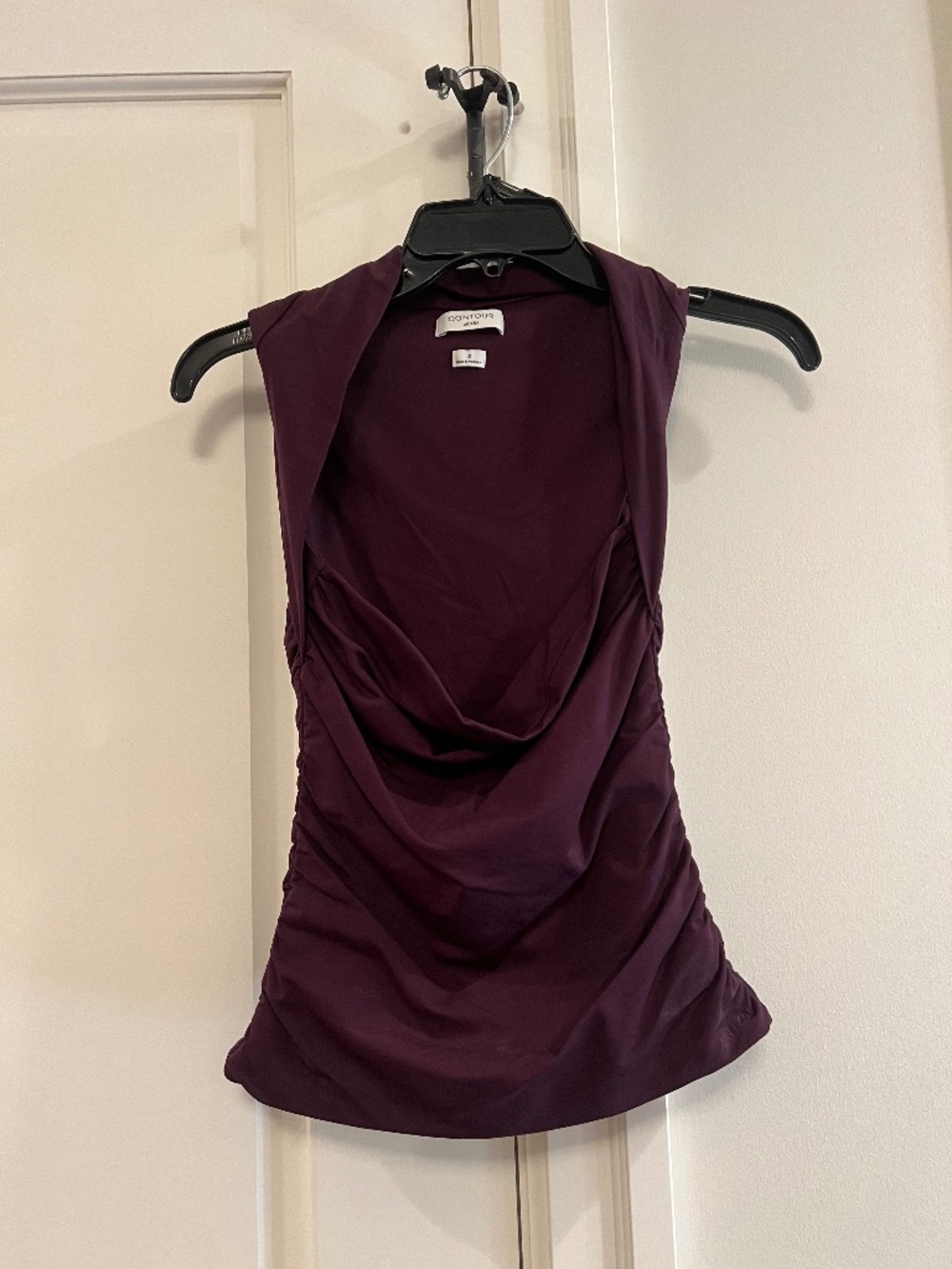 Aritzia Contour Maroon top
